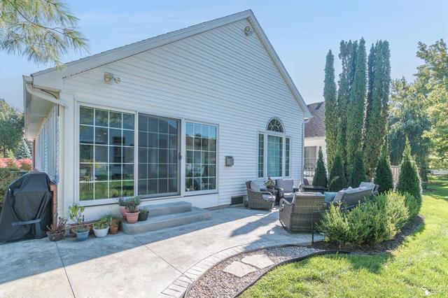 Builiding view seven for 3216 Ravine Hollow Ct, Lambertville, MI. 48144