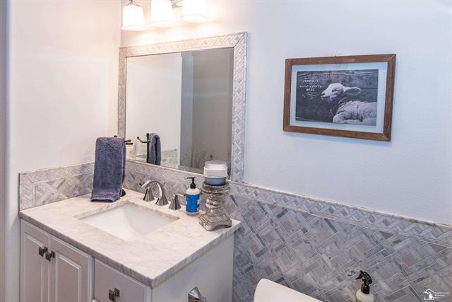 Builiding view twenty eight for 3216 Ravine Hollow Ct, Lambertville, MI. 48144