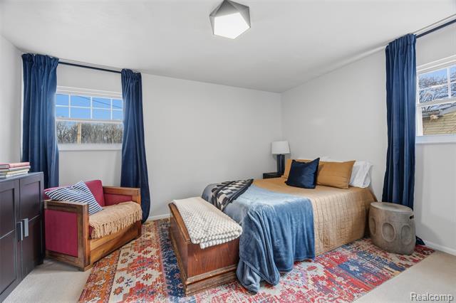 Builiding view fourteen for 7768 Jackman Rd, Temperance, MI. 48182