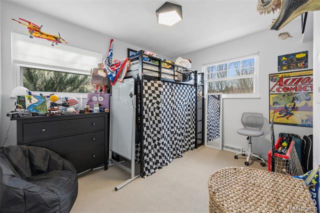 Builiding view nineteen for 7768 Jackman Rd, Temperance, MI. 48182