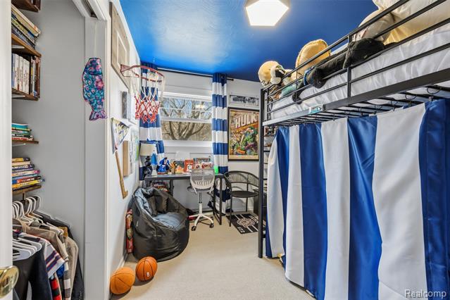 Builiding view seventeen for 7768 Jackman Rd, Temperance, MI. 48182