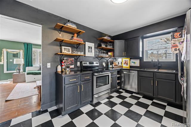 Builiding view ten for 7768 Jackman Rd, Temperance, MI. 48182