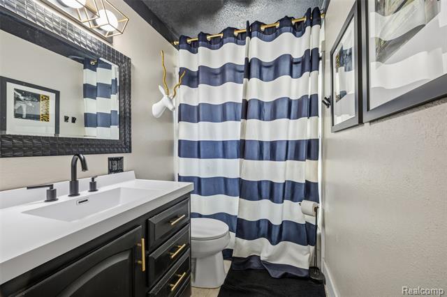 Builiding view two for 7768 Jackman Rd, Temperance, MI. 48182