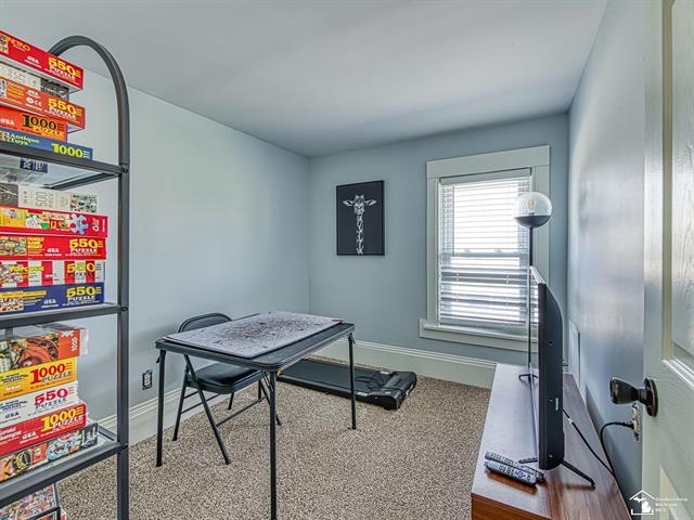 Builiding view twelve for 503 Arbor, Monroe, MI. 48162