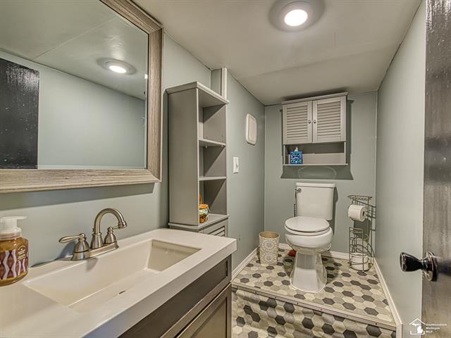 Builiding view twenty two for 503 Arbor, Monroe, MI. 48162