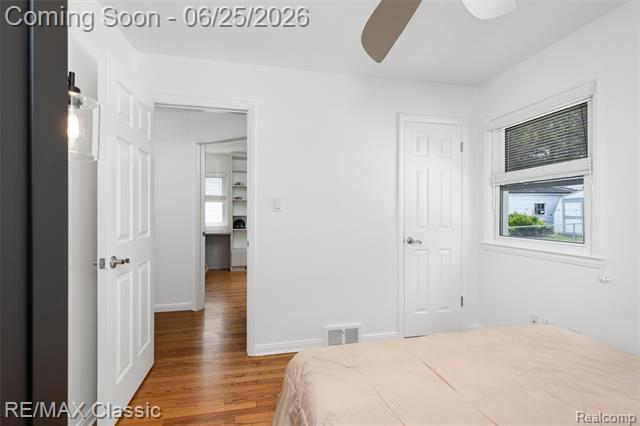 Builiding view fourteen for 605 Fernwood, Royal Oak, MI. 48067
