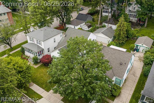 Builiding view thirty one for 605 Fernwood, Royal Oak, MI. 48067