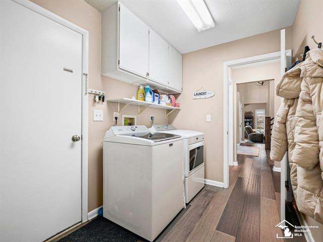 Builiding view forty one for 2194 Dean Rd, Temperance, MI. 48182