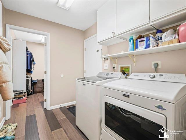 Builiding view forty for 2194 Dean Rd, Temperance, MI. 48182