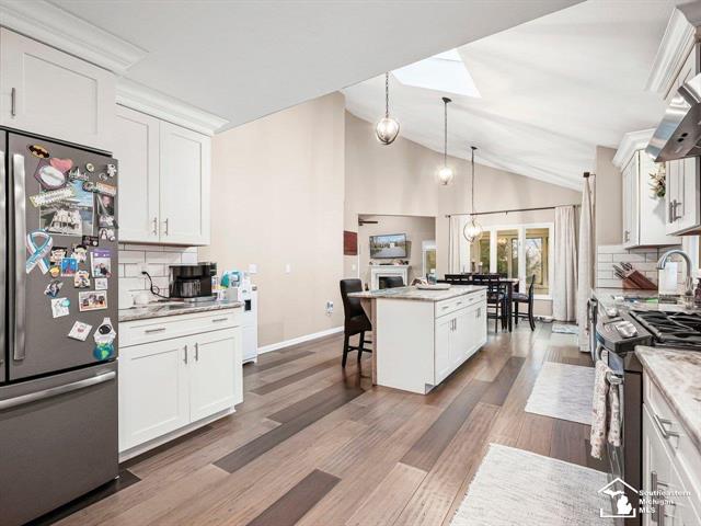 Builiding view fourteen for 2194 Dean Rd, Temperance, MI. 48182