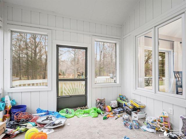 Builiding view nineteen for 2194 Dean Rd, Temperance, MI. 48182