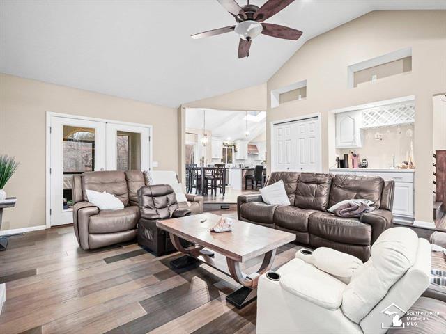 Builiding view seven for 2194 Dean Rd, Temperance, MI. 48182