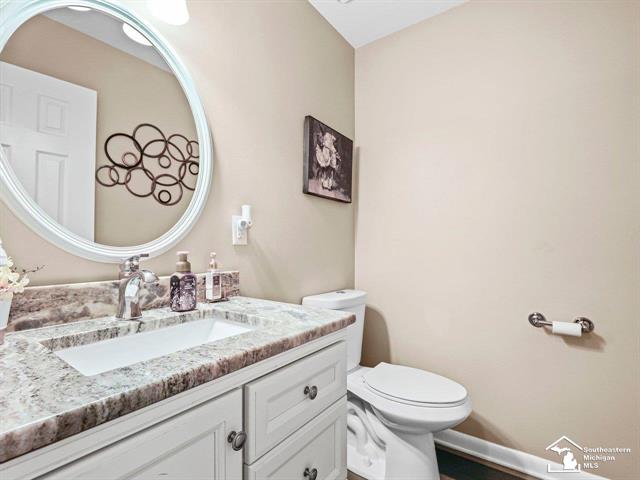 Builiding view thirty four for 2194 Dean Rd, Temperance, MI. 48182