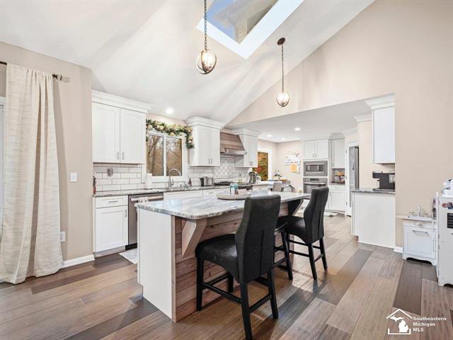 Builiding view twelve for 2194 Dean Rd, Temperance, MI. 48182