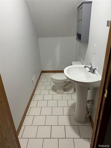 Builiding view eighteen for 12464 Maxwell Rd, Carleton, MI. 48117