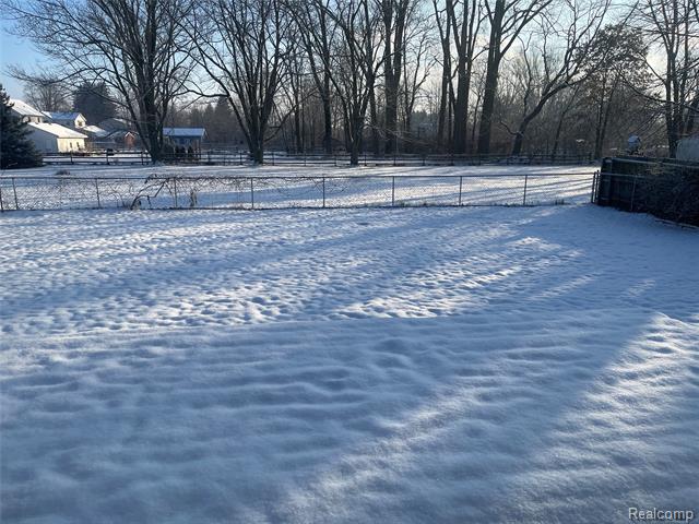 Builiding view nineteen for 12464 Maxwell Rd, Carleton, MI. 48117