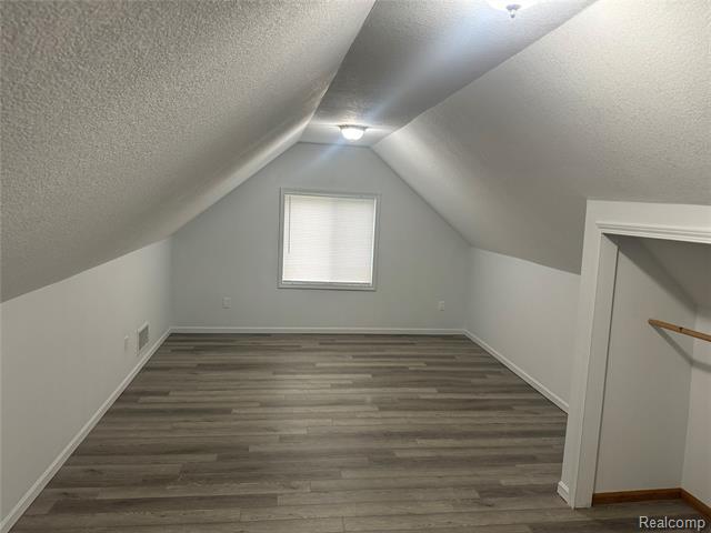 Builiding view sixteen for 12464 Maxwell Rd, Carleton, MI. 48117