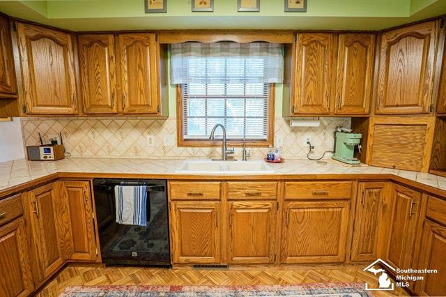 Builiding view fifteen for 3186 Bluebush, Monroe, MI. 48162