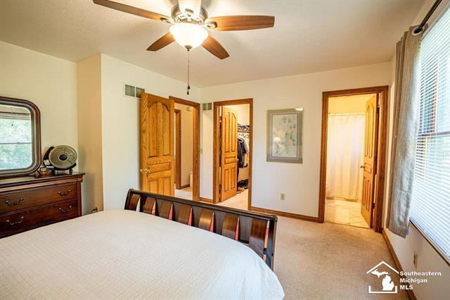 Builiding view twenty five for 3186 Bluebush, Monroe, MI. 48162