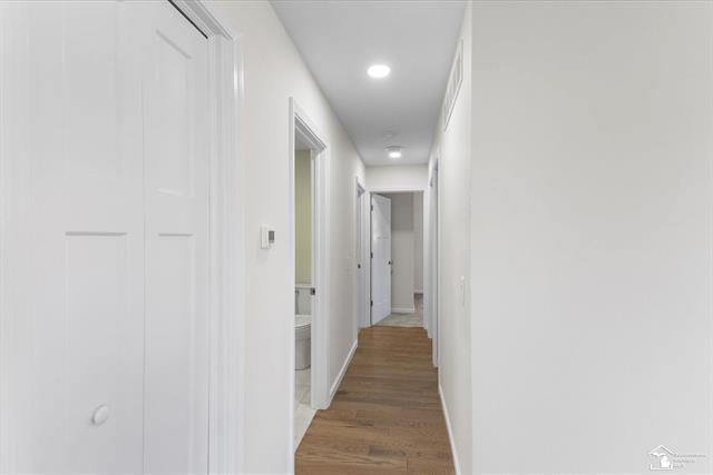 Builiding view seventeen for 3835 Lois, Lambertville, MI. 48144