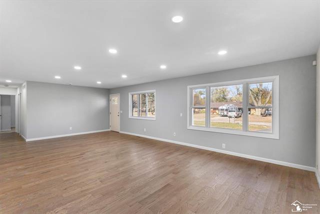 Builiding view six for 3835 Lois, Lambertville, MI. 48144