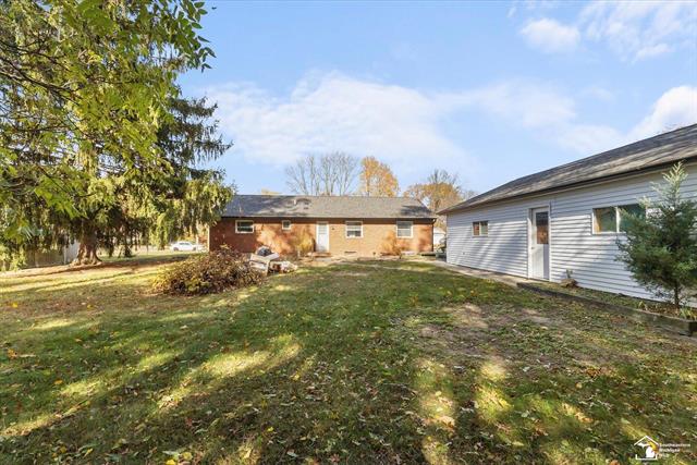 Builiding view thirty one for 3835 Lois, Lambertville, MI. 48144