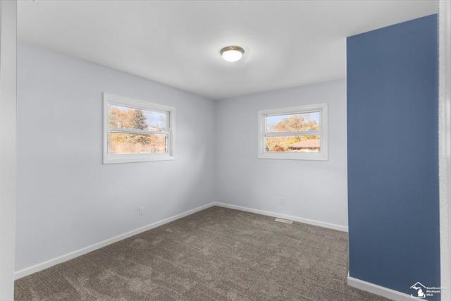 Builiding view twenty one for 3835 Lois, Lambertville, MI. 48144