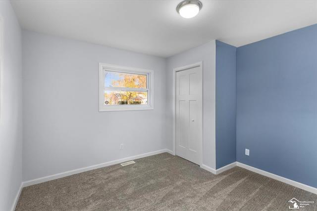 Builiding view twenty two for 3835 Lois, Lambertville, MI. 48144