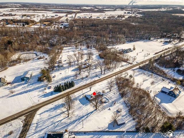 Builiding view forty for 8485 Stoney Creek Rd, Carleton, MI. 48117
