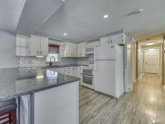 Builiding view six for 8485 Stoney Creek Rd, Carleton, MI. 48117