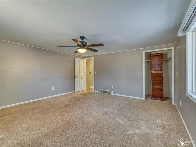 Builiding view sixteen for 8485 Stoney Creek Rd, Carleton, MI. 48117