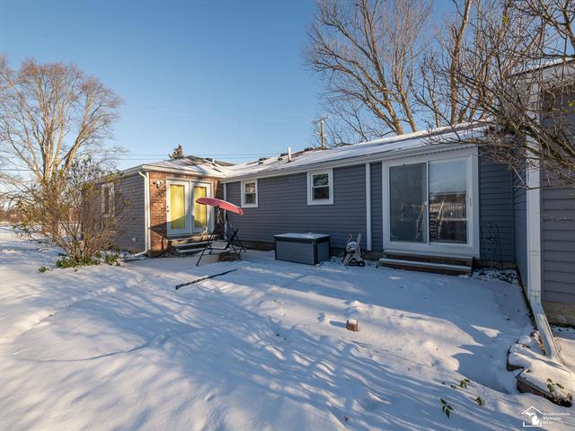 Builiding view thirty three for 8485 Stoney Creek Rd, Carleton, MI. 48117