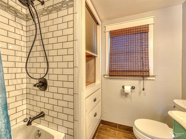 Builiding view twelve for 8485 Stoney Creek Rd, Carleton, MI. 48117