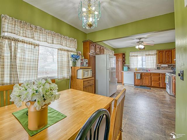 Builiding view ten for 409 Adams, Monroe, MI. 48161