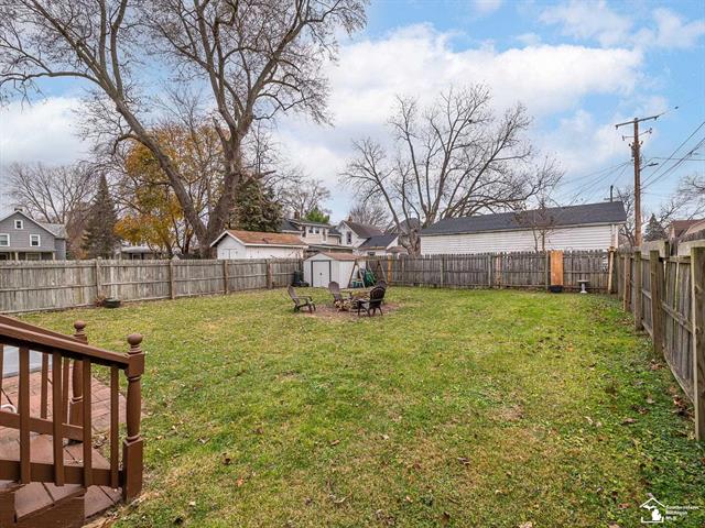 Builiding view twenty seven for 409 Adams, Monroe, MI. 48161