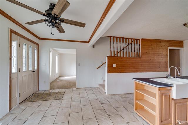 Builiding view eighteen for 208 Erie, Temperance, MI. 48182