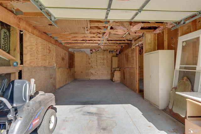 Builiding view forty seven for 208 Erie, Temperance, MI. 48182