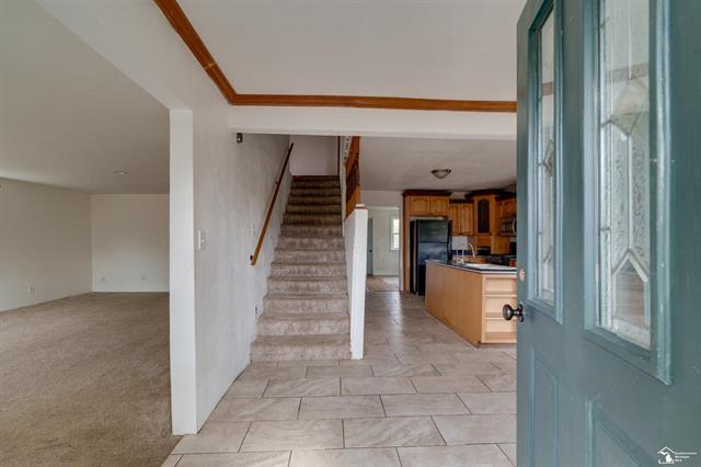 Builiding view sixteen for 208 Erie, Temperance, MI. 48182