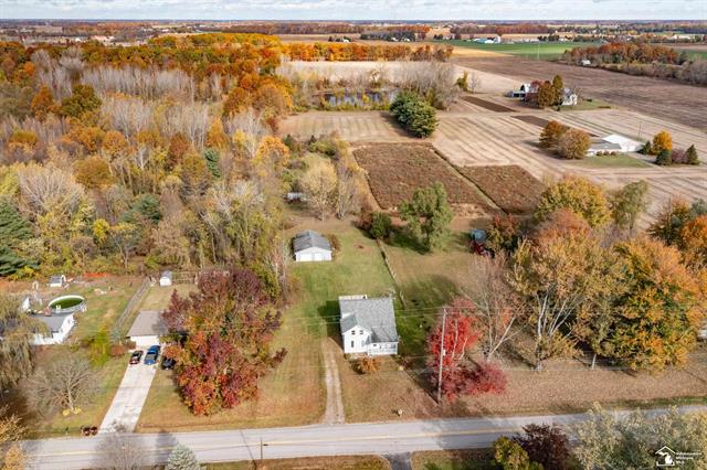 Builiding view ten for 208 Erie, Temperance, MI. 48182