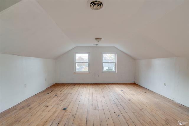 Builiding view thirty six for 208 Erie, Temperance, MI. 48182