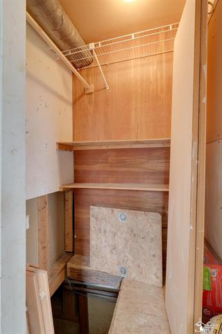 Builiding view twenty four for 208 Erie, Temperance, MI. 48182