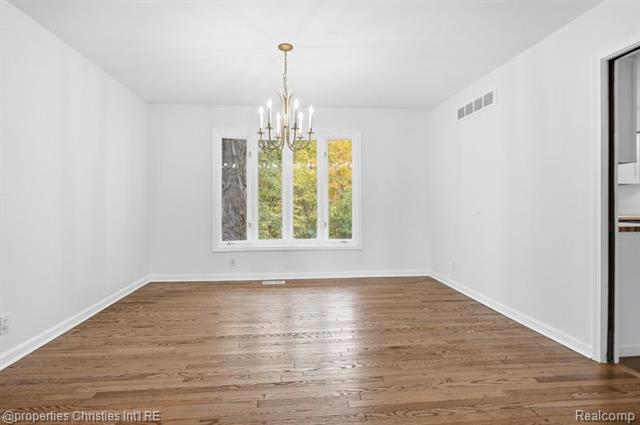 Builiding view sixteen for 23460 Coventry Woods, Southfield, MI. 48034