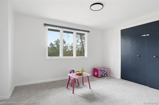 Builiding view twenty six for 23460 Coventry Woods, Southfield, MI. 48034