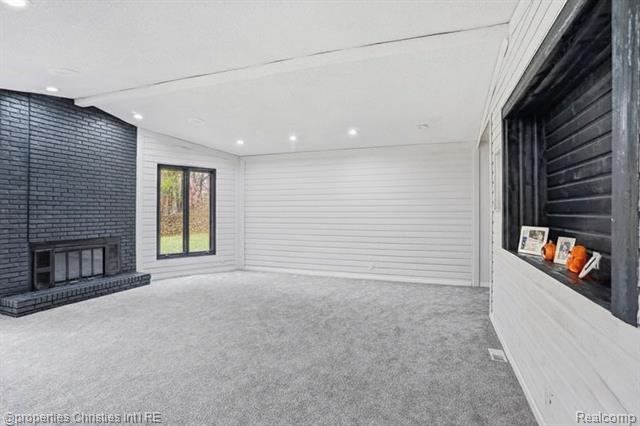 Builiding view twenty two for 23460 Coventry Woods, Southfield, MI. 48034