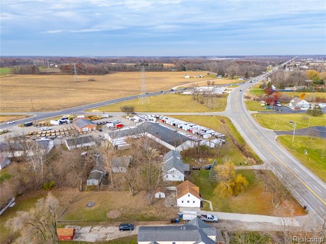 Builiding view thirty two for 6845 Monroe St, Monroe, MI. 48162