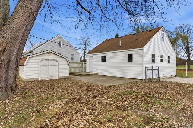 Builiding view twenty three for 6845 Monroe St, Monroe, MI. 48162