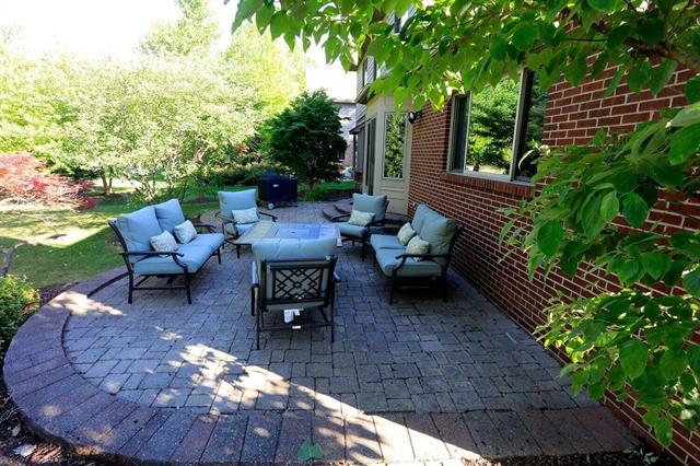 Builiding view nine for 4703 Sawgrass W, Ann Arbor, MI. 48108