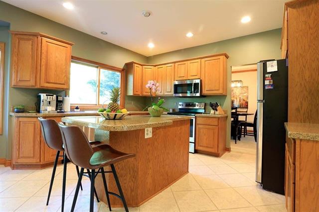 Builiding view three for 4703 Sawgrass W, Ann Arbor, MI. 48108