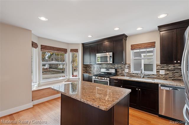 Builiding view eight for 221 N Altadena, Royal Oak, MI. 48067