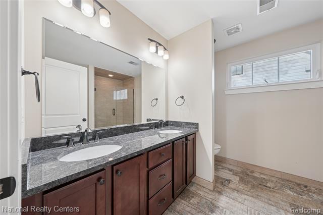 Builiding view twenty for 221 N Altadena, Royal Oak, MI. 48067